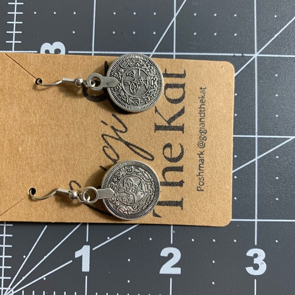 Boho Beauty Retro Coin Drop Earrings Silver - Picture 3 of 5